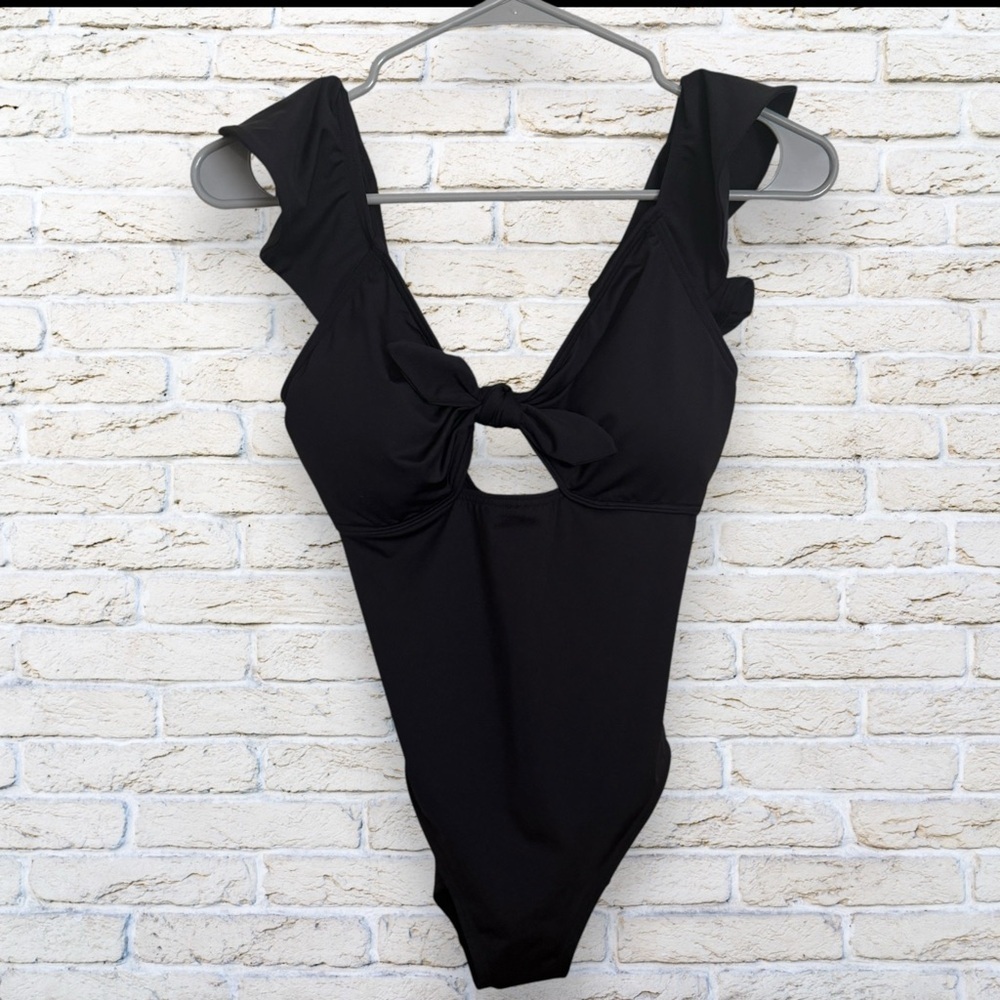 NWOT Loft Beach Keyhole Cutout Black Size X-Small Swimsuit - Picture 2 of 4